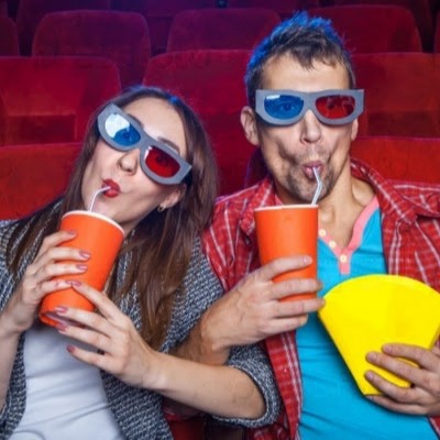 Секс в кинотеатре: лайфхаки, позы, меры предосторожности