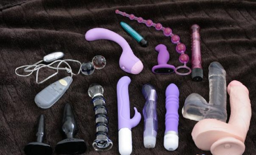 Сочетание вибратора с другими секс-игрушками